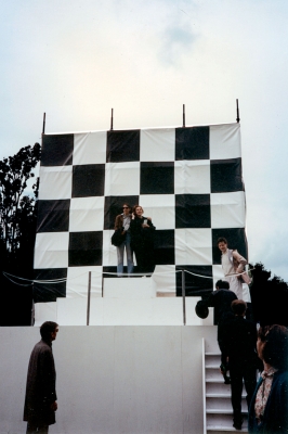 Podium, 1990
